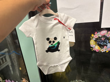 Panda onsie