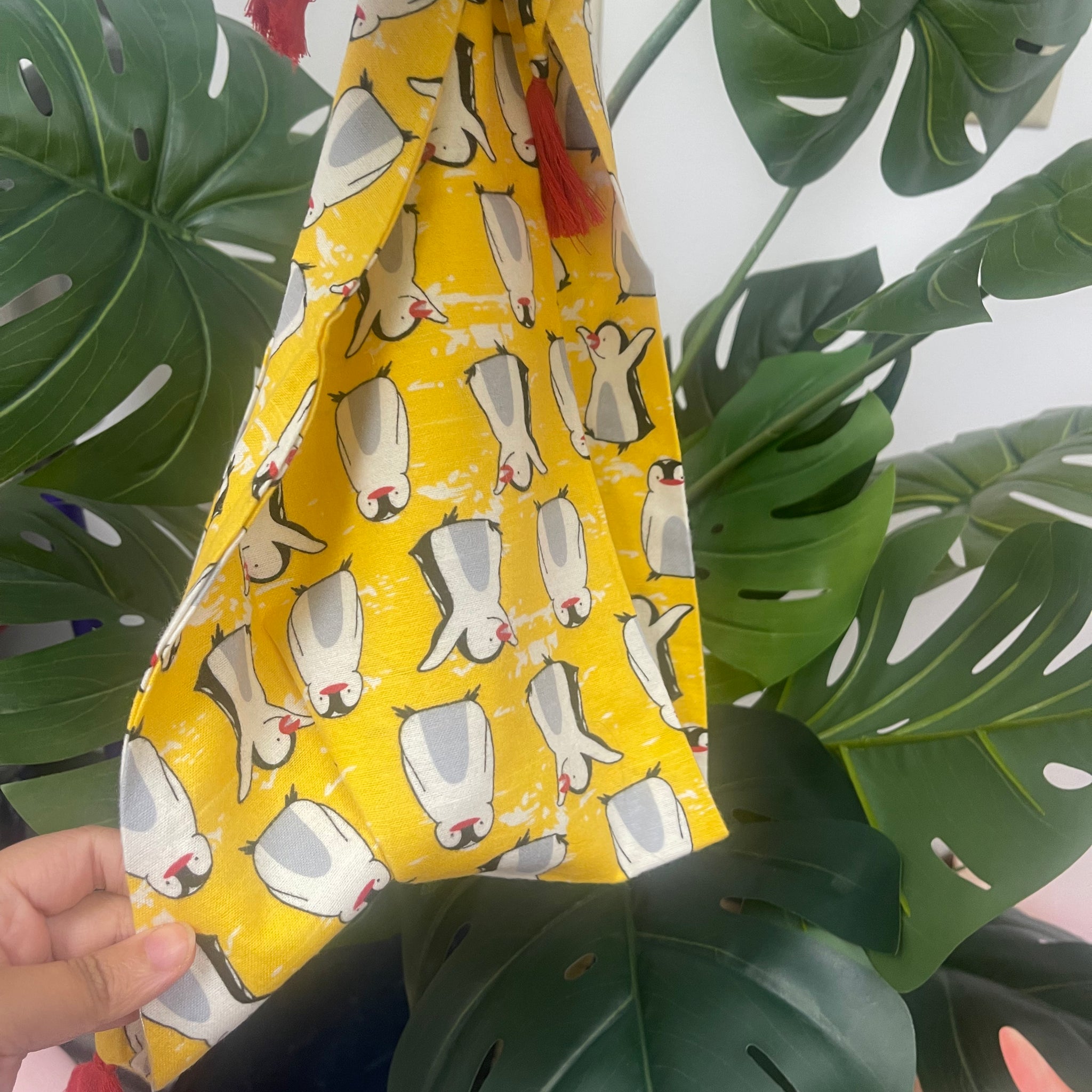 Penguin bib or burb cloth